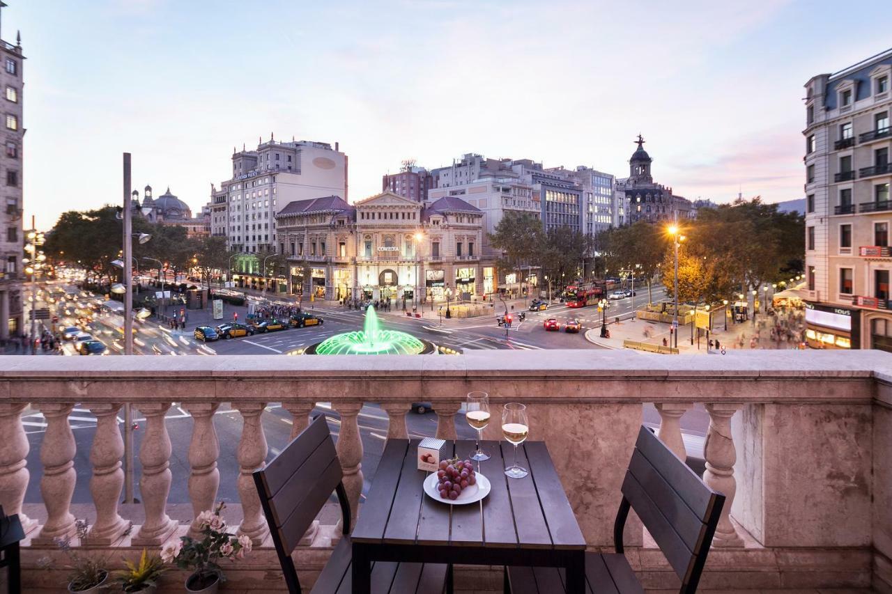 Uma Suites Passeig De Gracia 16 Barcellona Esterno foto