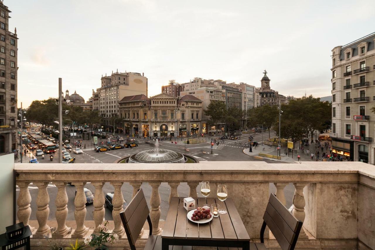 Uma Suites Passeig De Gracia 16 Barcellona Esterno foto