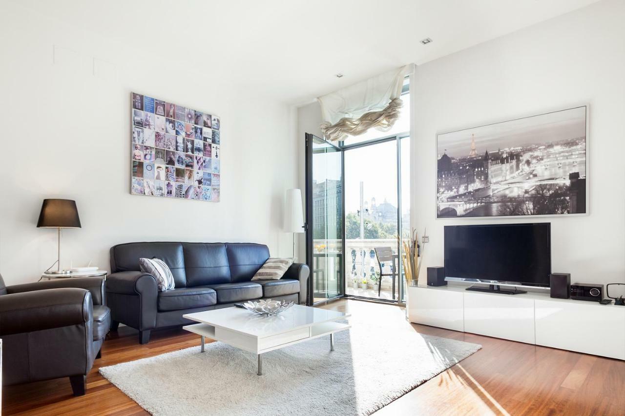 Uma Suites Passeig De Gracia 16 Barcellona Esterno foto
