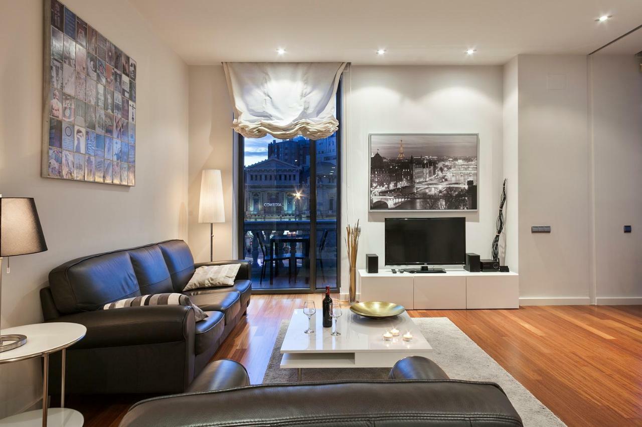 Uma Suites Passeig De Gracia 16 Barcellona Esterno foto
