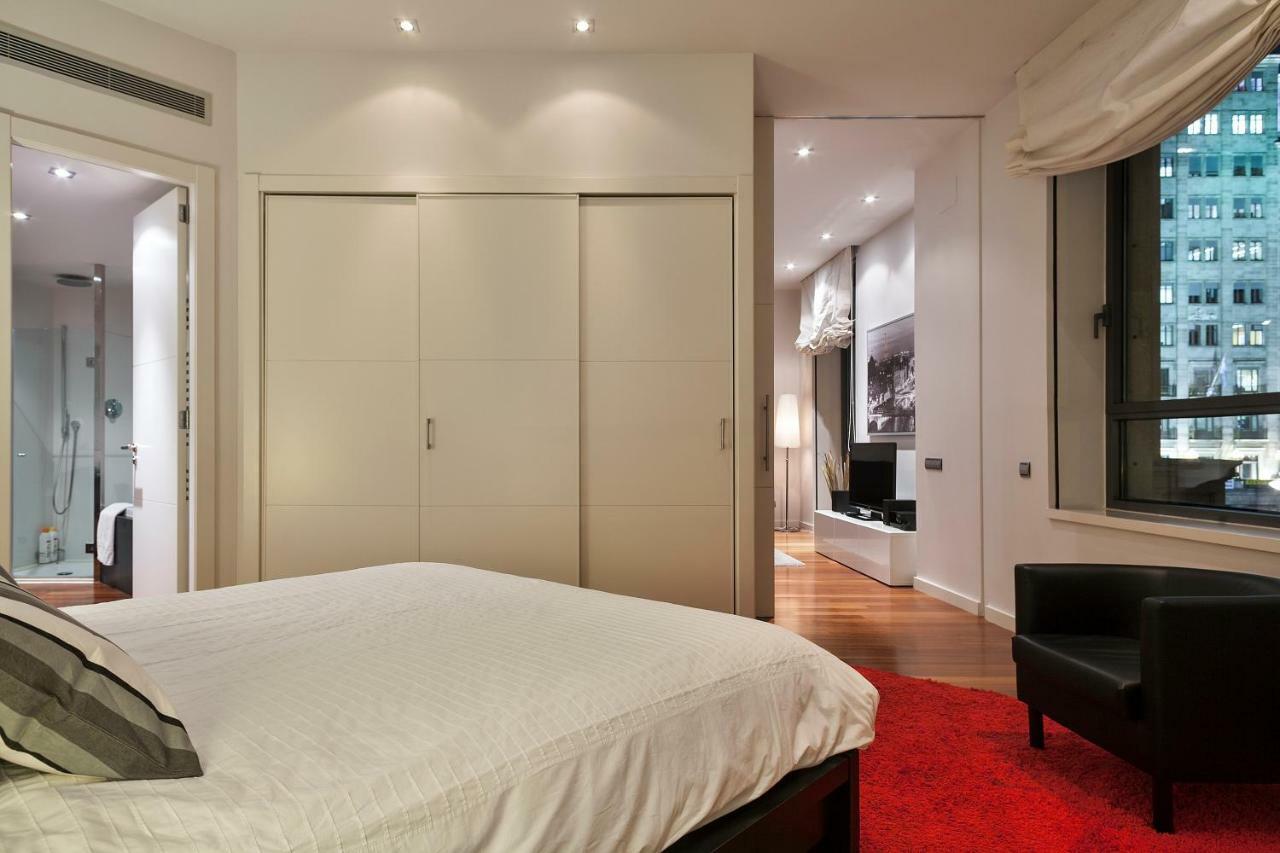 Uma Suites Passeig De Gracia 16 Barcellona Esterno foto