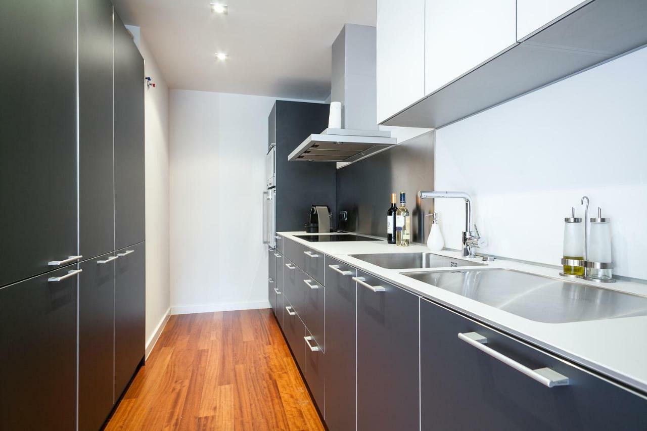 Uma Suites Passeig De Gracia 16 Barcellona Esterno foto