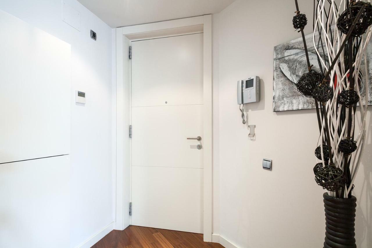 Uma Suites Passeig De Gracia 16 Barcellona Esterno foto