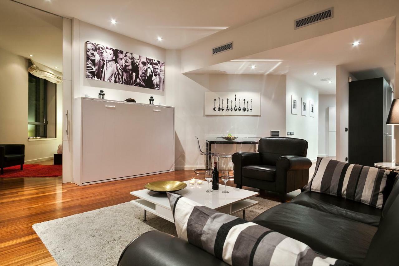 Uma Suites Passeig De Gracia 16 Barcellona Esterno foto