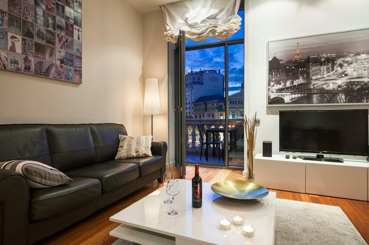 Uma Suites Passeig De Gracia 16 Barcellona Esterno foto